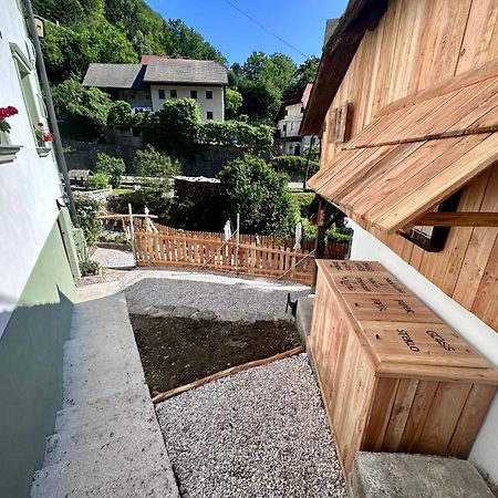 Bajta Kroparica Екстер'єр фото