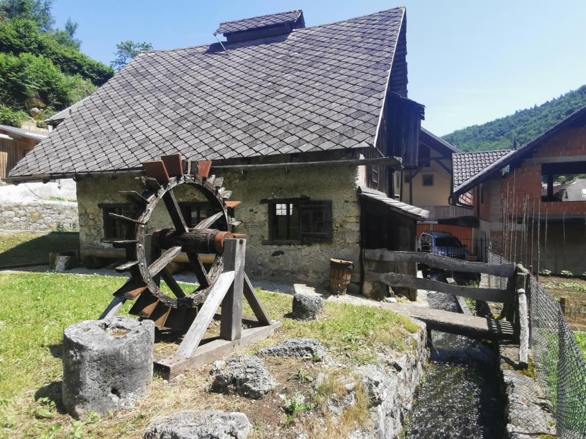 Bajta Kroparica Екстер'єр фото